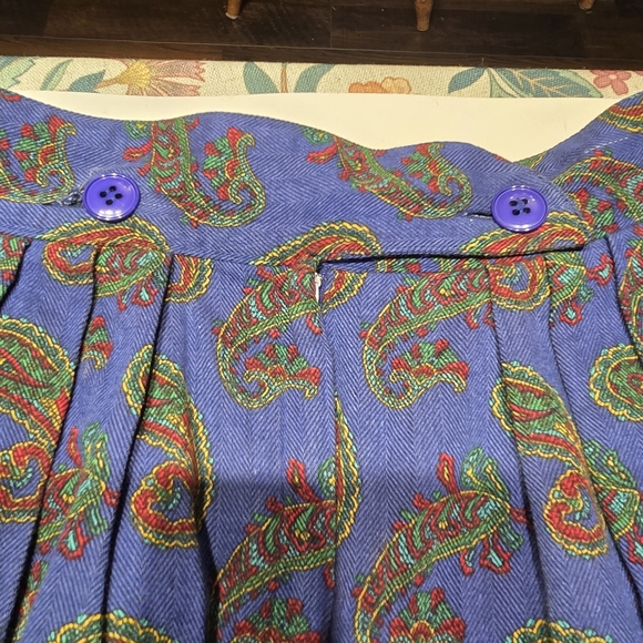 Vintage Elegant Paisley Print Trousers in Blue - Picture 9 of 9